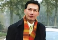 22年他从炼钢工人到总编辑