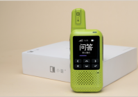 AI问答机引发市场关注无屏互动获行业肯定