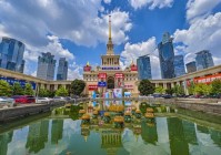 大江東丨上海書展:城市文脈奔流在這跨越21年的堅固河床