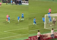 “东北超”首秀踢成娱乐赛:开场仅2分钟网红副市长“闪电破门”进球守门员是篮球明星韩德君