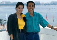 25年恩爱抵不过残酷现实74岁张艺谋年老色衰43岁陈婷花样年华