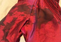 为了热度啥都蹭！赵樱子戛纳红毯礼服脏了发社媒暴露其心机