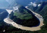 雅江的千年江水正给AI算力拧“生死开关”——人工智能时代的超级能源暗战