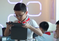 “人工智能+教育”快速铺开 多路径破解中小学AI教育“谁来教”难题