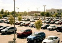 高温暴晒对车产生的影响值不值得我们做防范?我就举几个例子