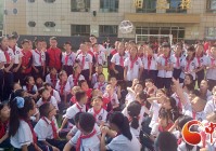 开学第一课 七里河敦煌路小学酷炫科技点亮童心梦想