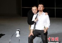 小剧场话剧《爆米花》直戳“娱乐至死”社会痛点